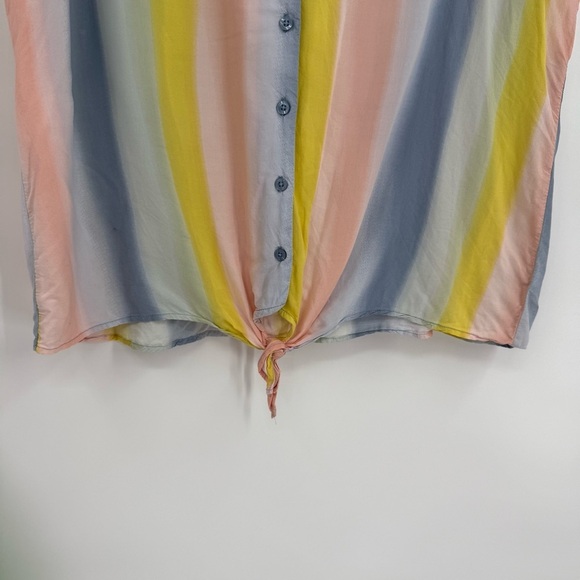 TORRID WOMEN'S Rainbow STRIPE CHALLIS TIE FRONT DOLMAN BLOUSE TOP Size 2X - Picture 5 of 10